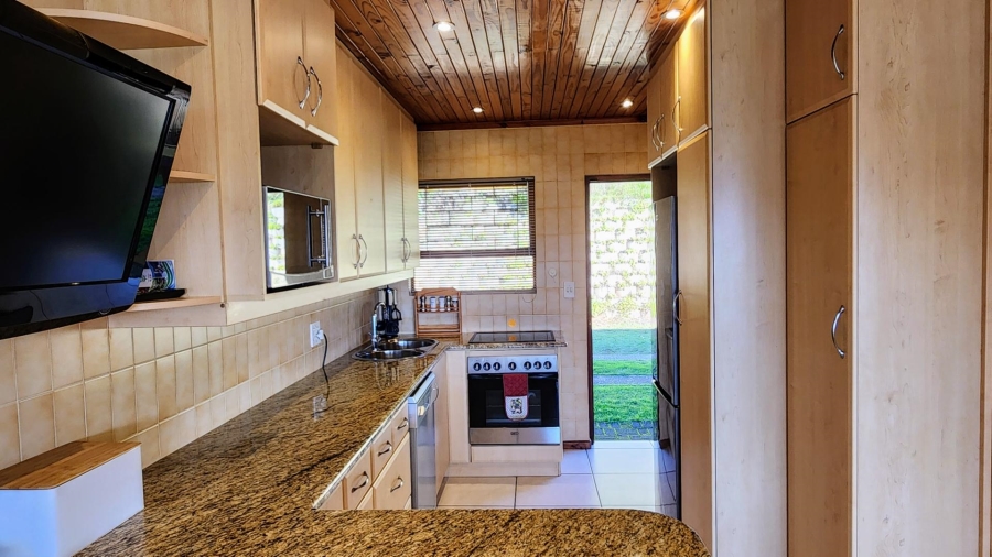 2 Bedroom Property for Sale in Brenton On Lake Western Cape